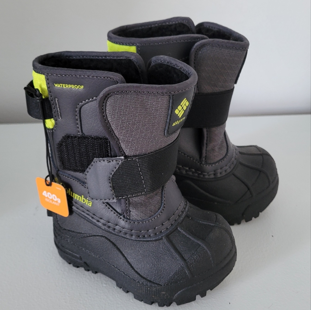 New With Tags Columbia Kids Winter Boots Velcro Strap Black Yellow Snow Boots